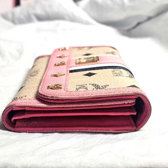 ✨️Rare✨️ MCM Monogram Beige And Pink Long Trifold Wallet EUC - Picture 7 of 15